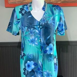 Trendy Looks Blouse SZ - M